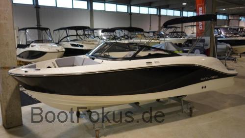 Bayliner Bowrider 225  technische daten 